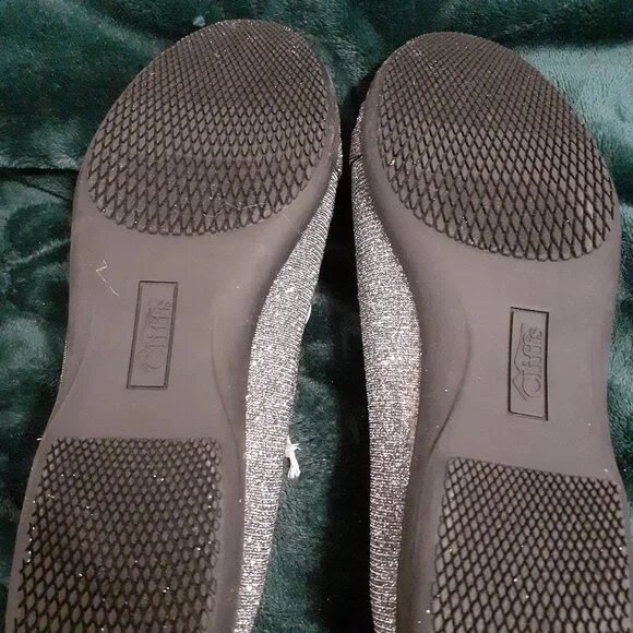 SILVER SPARKLE FLATS NEW WITH TAGS CLIFFS BY WHITE MOUNTAIN - Picture 3 of 13